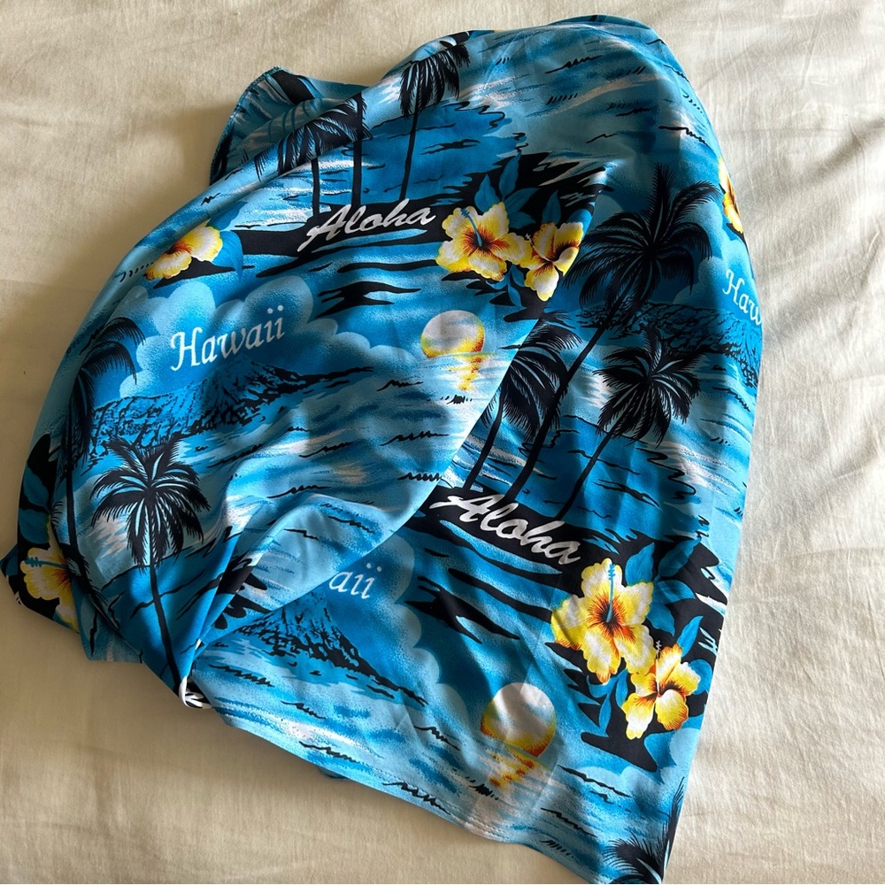 7/$20 Hawaii graphic sarong
